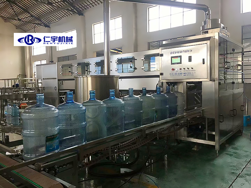 桶装水生产线